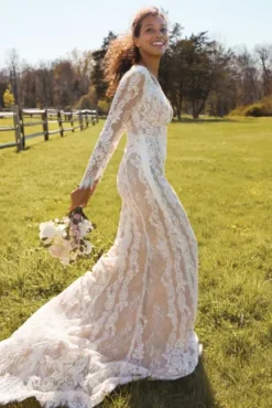 Illusion Plunge Long Sleeve Lace Wedding Dress -Floral Applique Dresses Shop 4XLMS251247 PDP Crop JUNE21 1920x2880