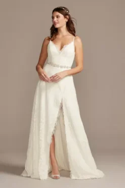 Leaf Pattern Lace A-Line Wedding Dress