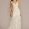 Lace Applique Tulle V-Neck Mermaid Wedding Gown