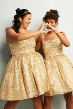 Square Neck Sequin Embellished Damas Dress -Floral Applique Dresses Shop WBM3239 1 PDP Crop OCT5 1920x2880