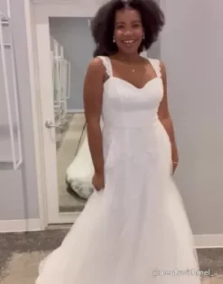 Lace Tank Sleeve A-Line Wedding Gown -Floral Applique Dresses Shop WG4048