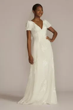 Floral Applique Puff Sleeve V-Neck Wedding Gown